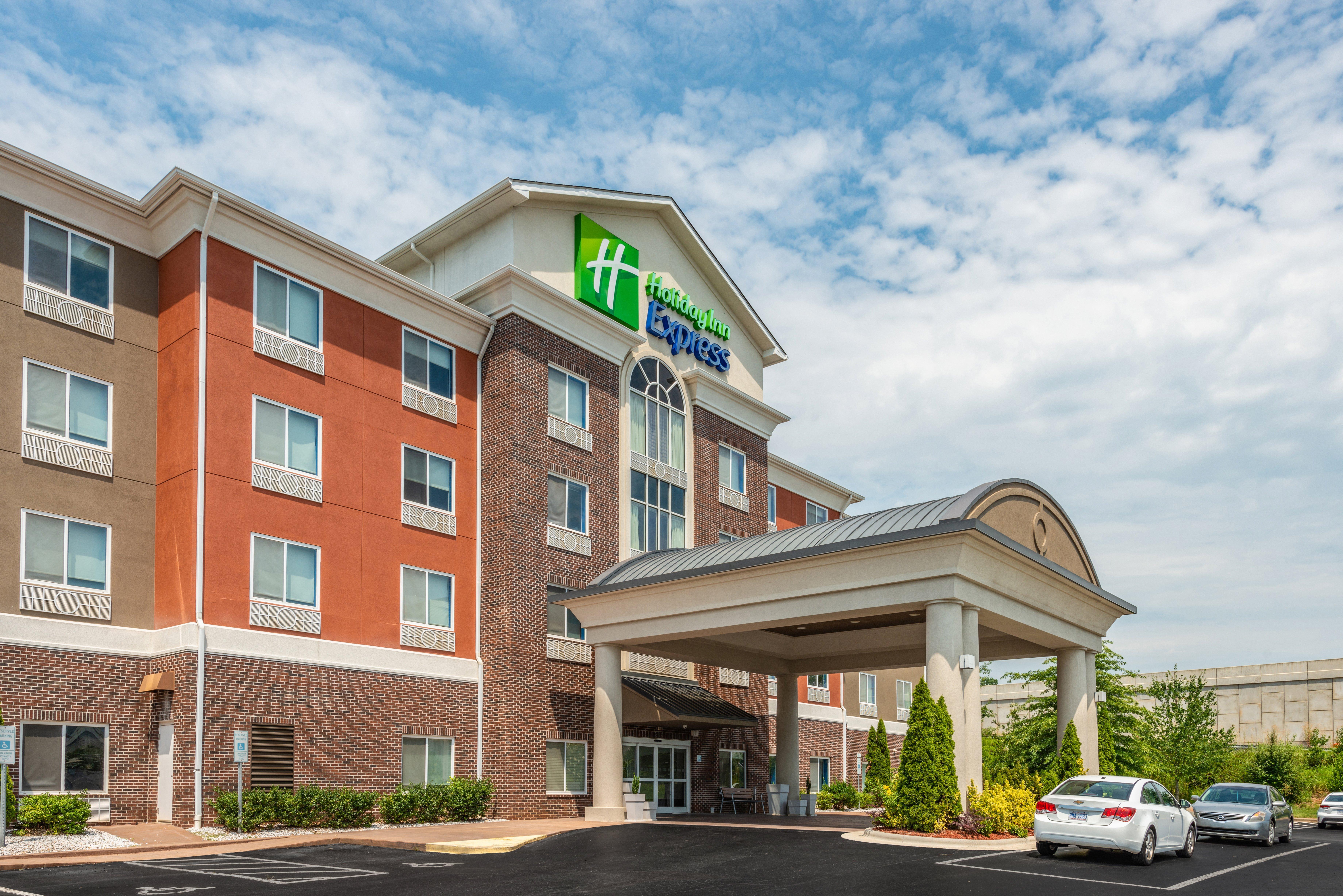 Holiday Inn Express & Suites Statesville Esterno foto