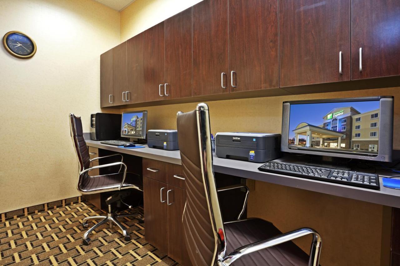 Holiday Inn Express & Suites Statesville Esterno foto